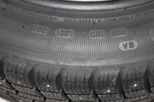 Бронированная шина зима шипы BMW F03